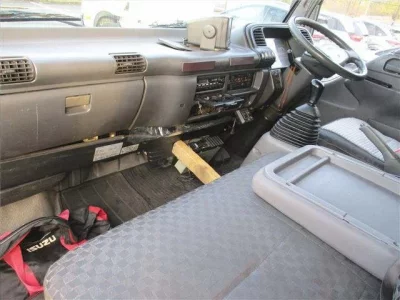 Isuzu ELF  с аукциона в Японии