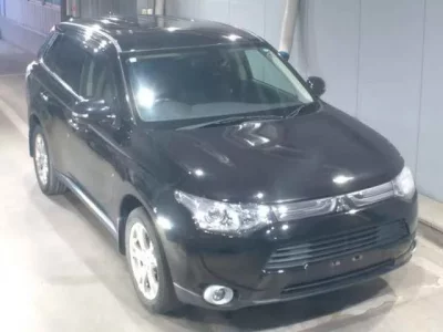 Mitsubishi OUTLANDER  с аукциона в Японии