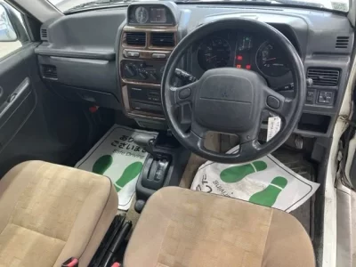 Mitsubishi PAJERO JR