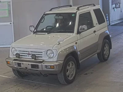 Mitsubishi PAJERO JR
