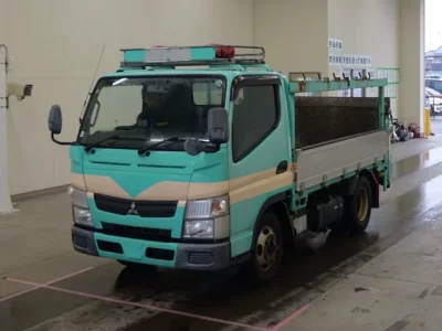 Mitsubishi CANTER  с аукциона в Японии