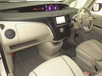 Mazda BIANTE лот № 70131 оценка 3.5  с аукциона в Японии 3