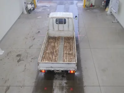 Isuzu ELF  с аукциона в Японии