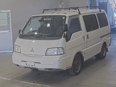 Mitsubishi DELICA