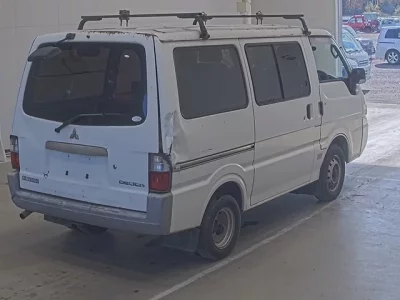 Mitsubishi DELICA