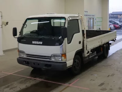 Nissan TRUCK  с аукциона в Японии
