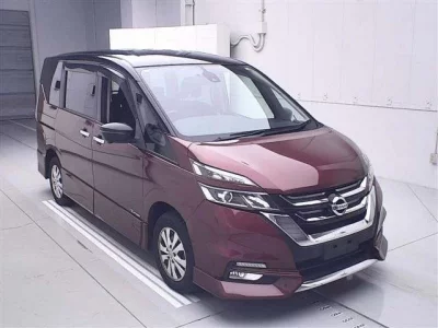 Nissan SERENA  с аукциона в Японии