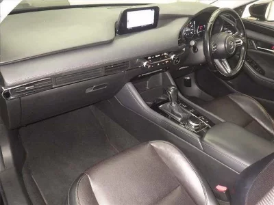 Mazda MAZDA3  с аукциона в Японии