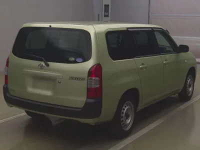 Toyota SUCCEED  с аукциона в Японии