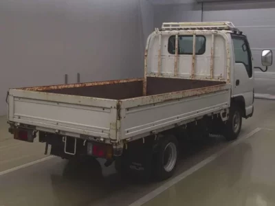 Isuzu ELF  с аукциона в Японии