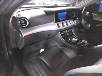 Mercedes-Benz E CLASS WAGON