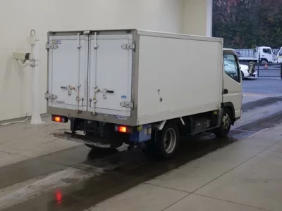 Mitsubishi CANTER  с аукциона в Японии