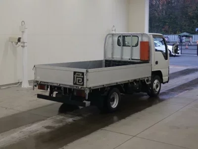 Isuzu ELF  с аукциона в Японии