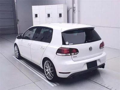 Volkswagen GOLF  с аукциона в Японии