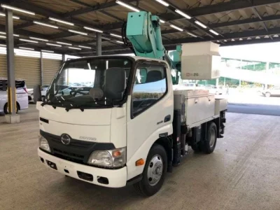 Hino DUTRO  с аукциона в Японии