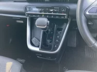 Toyota VOXY лот № 20369 оценка RB  с аукциона в Японии 4