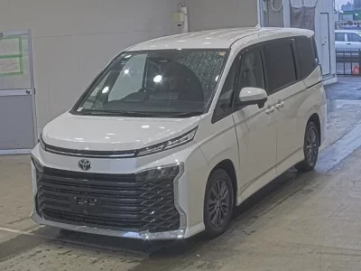 Toyota VOXY  с аукциона в Японии