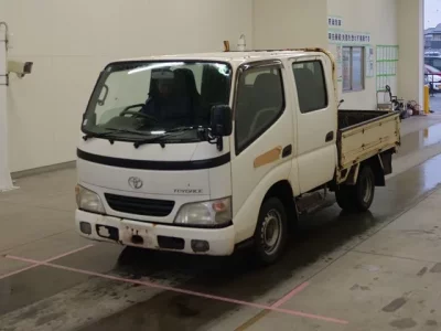 Toyota DYNA  с аукциона в Японии