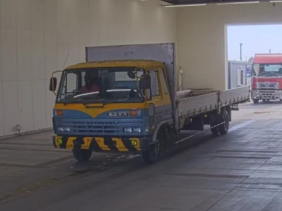 Nissan TRUCK  с аукциона в Японии