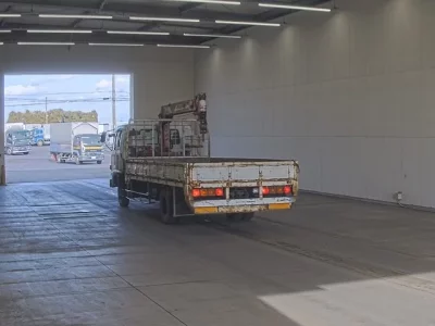 Isuzu FORWARD  с аукциона в Японии