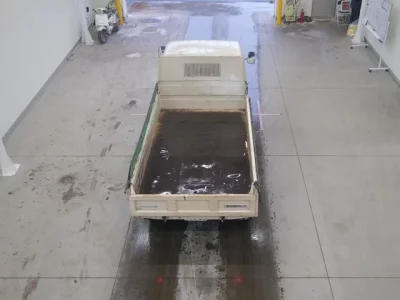 Isuzu ELF  с аукциона в Японии