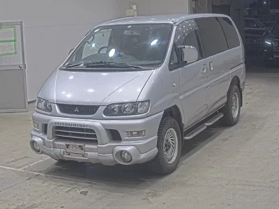 Mitsubishi DELICA