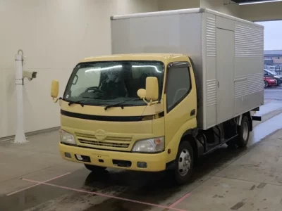 Hino DUTRO  с аукциона в Японии