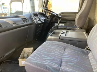 Isuzu FORWARD  с аукциона в Японии