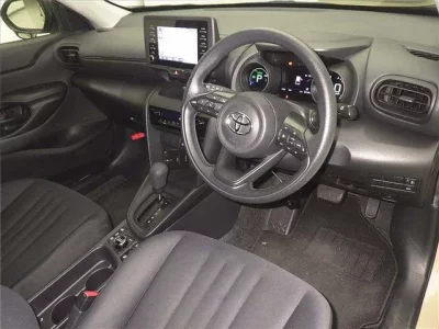 Toyota YARIS CROSS  с аукциона в Японии