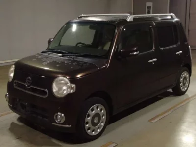 Daihatsu MIRA  с аукциона в Японии
