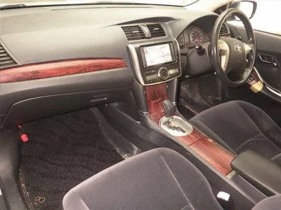 Toyota PREMIO  с аукциона в Японии