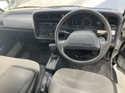 Toyota HIACE VAN  с аукциона в Японии