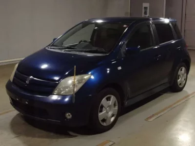 Toyota IST  с аукциона в Японии