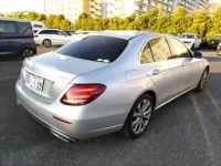 Mercedes-Benz E CLASS лот № 390 оценка 4.5  с аукциона в Японии 1