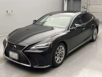 Lexus LS  с аукциона в Японии