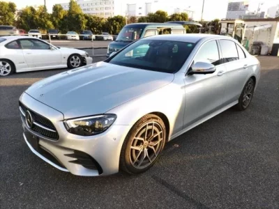 Mercedes-Benz E CLASS  с аукциона в Японии