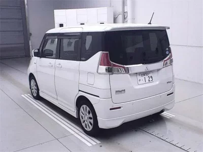 Mitsubishi DELICA D2