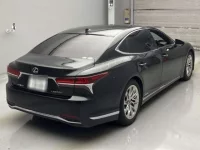 Lexus LS лот № 10019 оценка RA  с аукциона в Японии 1