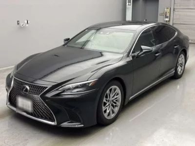 Lexus LS  с аукциона в Японии