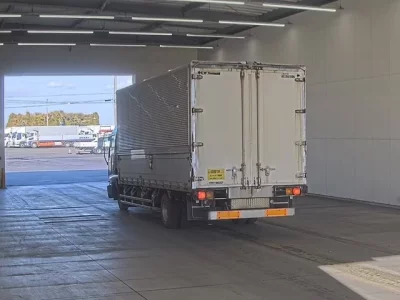 Isuzu FORWARD  с аукциона в Японии