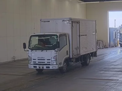 Isuzu ELF  с аукциона в Японии