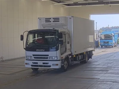 Isuzu FORWARD  с аукциона в Японии