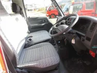 Toyota DYNA лот № 90075 оценка 4  с аукциона в Японии 2