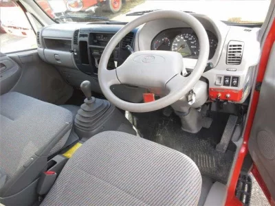 Toyota DYNA  с аукциона в Японии