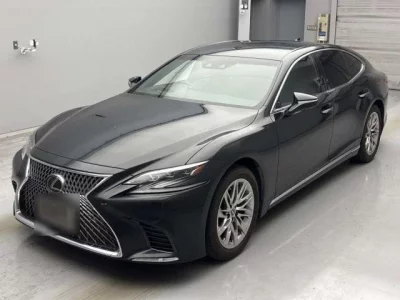 Lexus LS  с аукциона в Японии