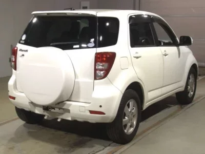 Toyota RUSH  с аукциона в Японии