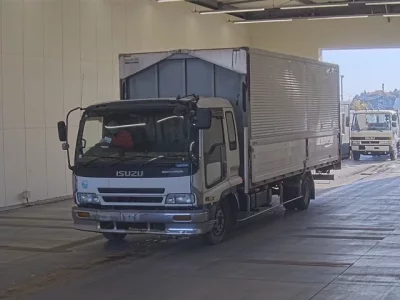 Isuzu FORWARD  с аукциона в Японии