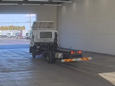 Isuzu FORWARD  с аукциона в Японии