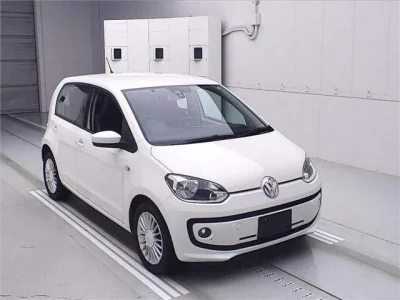 Volkswagen UP  с аукциона в Японии
