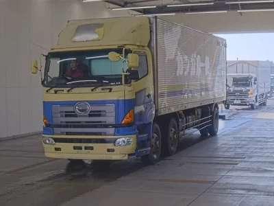 Hino PROFIA  с аукциона в Японии